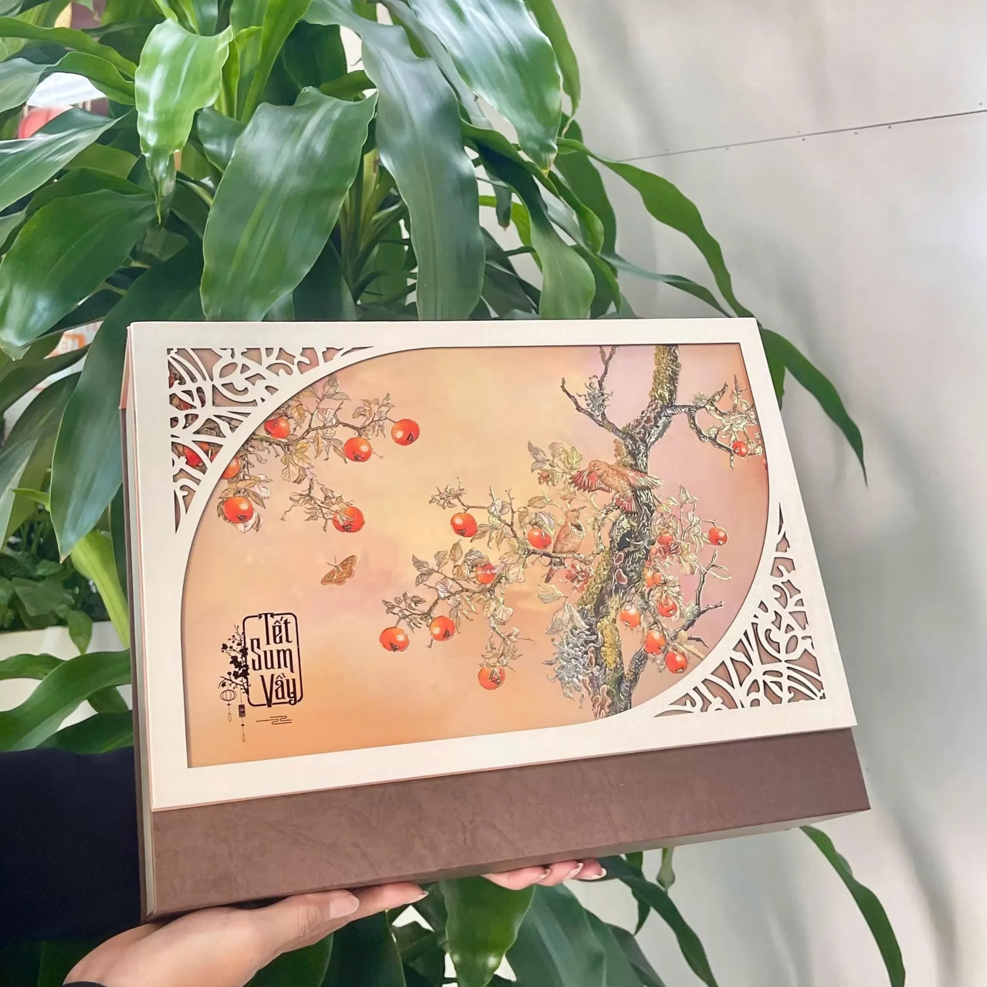 HỘP QUÀ TẾT SUM VẦY CÂY HỒNG – SET QUÀ TẾT 2026 CHO DOANH NGHIỆP VÀ CÁ NHÂN